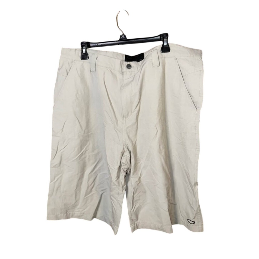 Oakley Take Golf Shorts 40 Beige Flat Front Performance Activewear